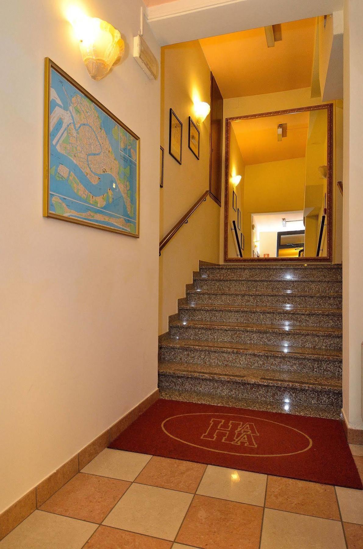 Hotel Amba Alagi Marghera Bagian luar foto
